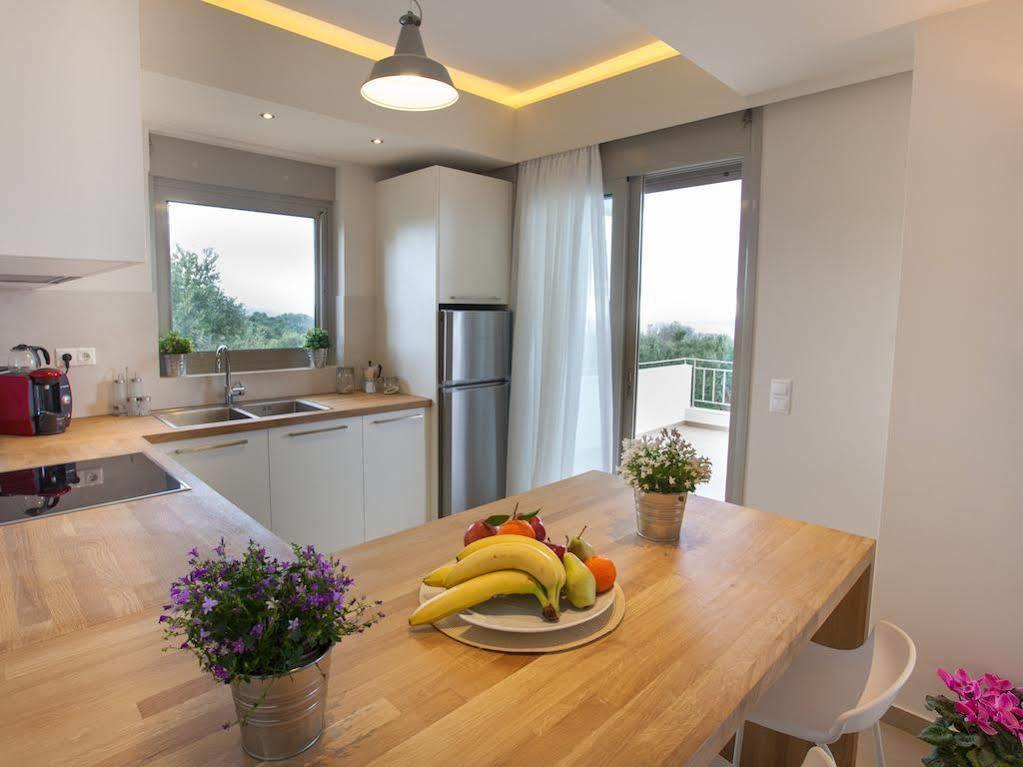 Abelia Luxurious Villas Finikounta Exterior photo