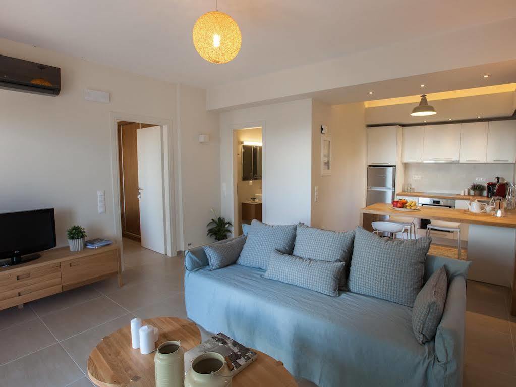 Abelia Luxurious Villas Finikounta Exterior photo