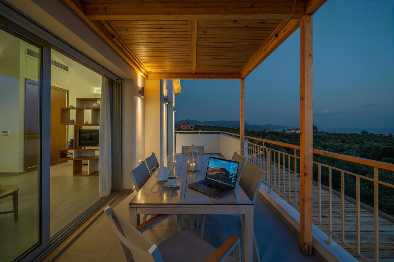 Abelia Luxurious Villas Finikounta Exterior photo