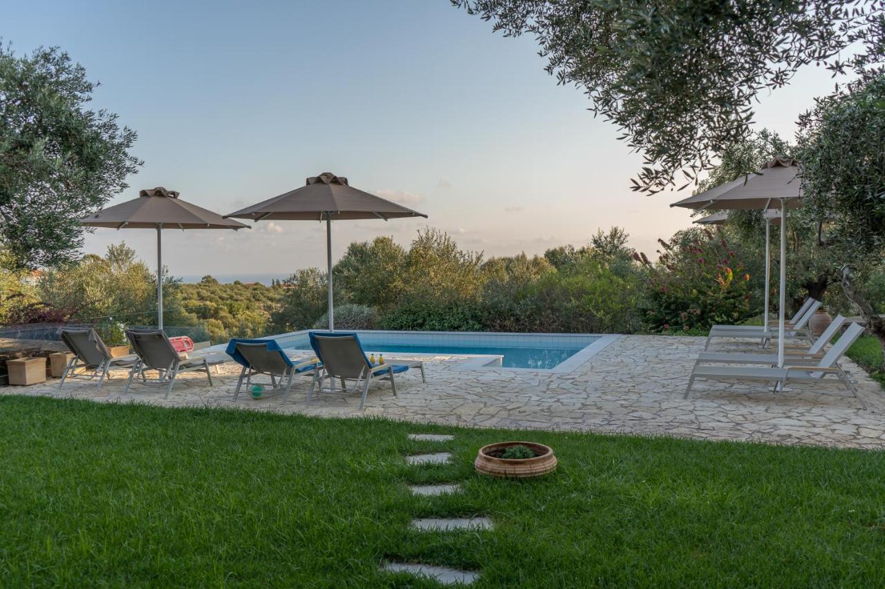 Abelia Luxurious Villas Finikounta Exterior photo